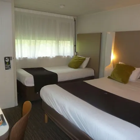 Hotel Campanile Est