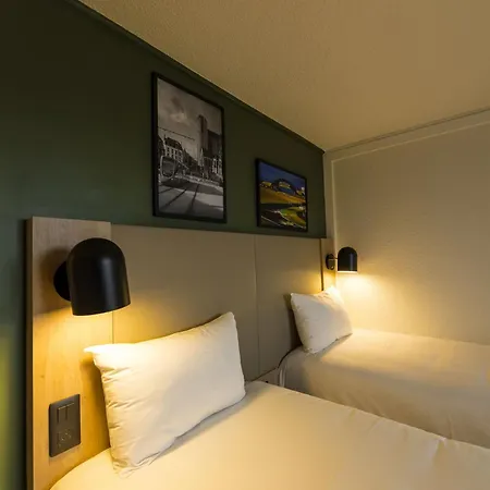 Hotel Campanile Nature - Est