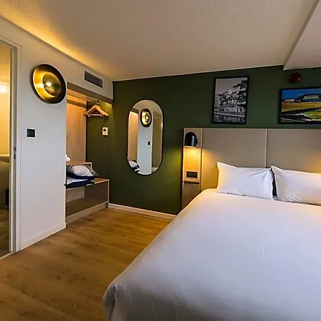 Campanile Nature - Est Hotel 3*