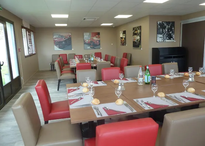 Hotel Campanile Nature - Est Le Mans