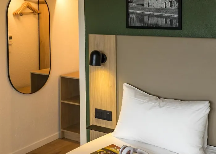 Hotel Campanile Nature - Est