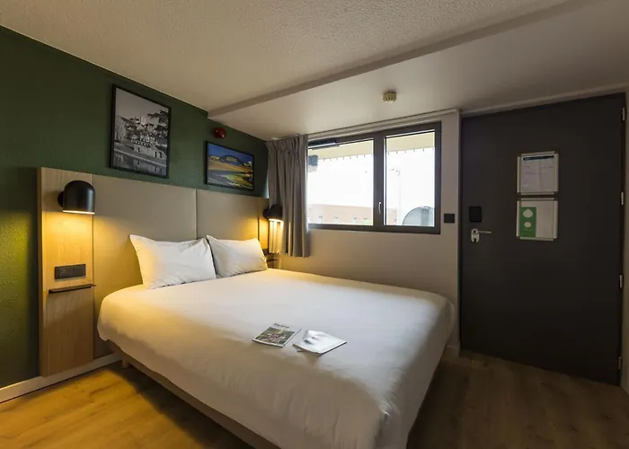 Campanile Nature - Est Le Mans