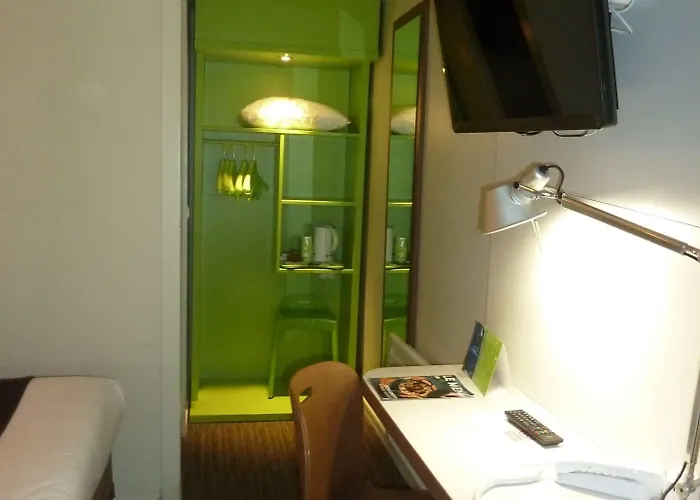 Hotel Campanile Nature - Est Le Mans