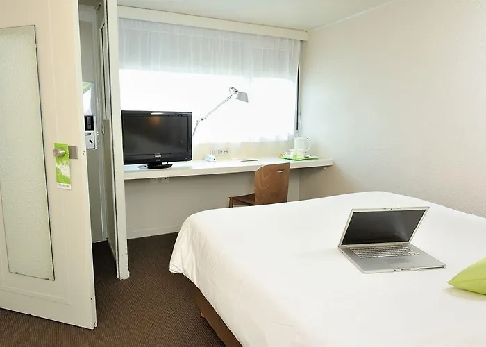 Campanile Nature - Est Hotel 3*